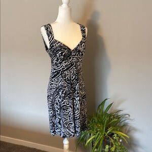 Loft Jersey Patterned Women's Dress SZ 6 navy/white Ikat sweetheart neck EUC